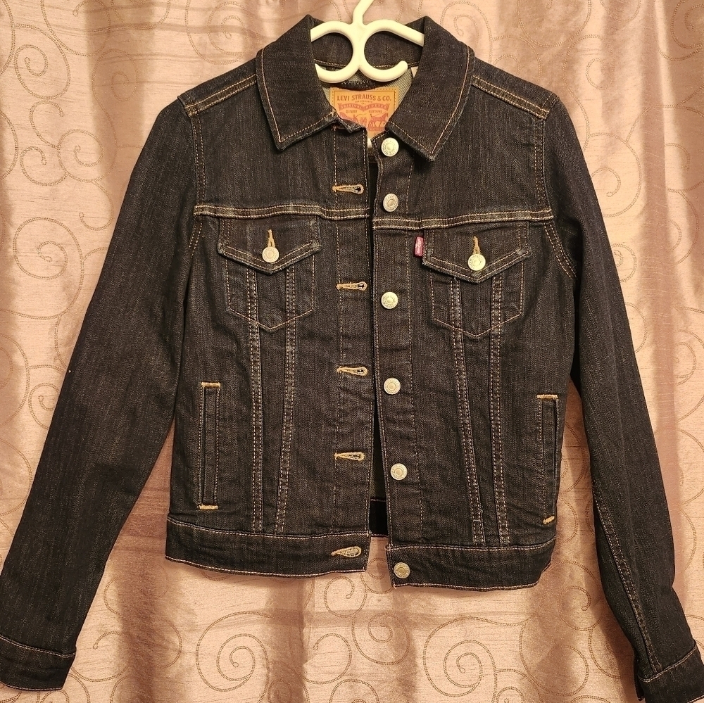 🎉 3/$60 Levi's Original Trucker Jacket in Dark Indigo size Small - Picture 2 of 5